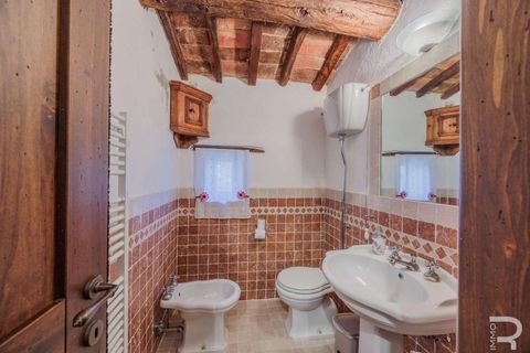 Farm hus i Cortona, Arezzo, Cortona - € 1.300.000 | Ref: R06889CORU-1321078 - foto 45