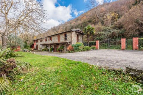Farm hus i Vernio, Prato, Vernio - € 580.000 | Ref: R06934VERU-1321340 - foto 2
