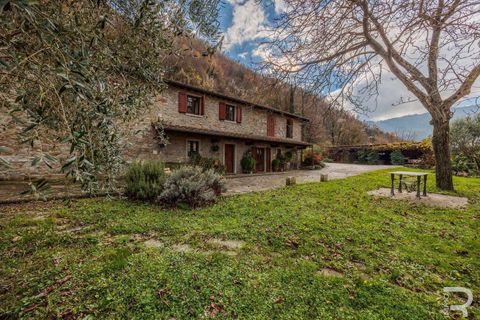 Farm hus i Vernio, Prato, Vernio - € 580.000 | Ref: R06934VERU-1321340 - foto 4