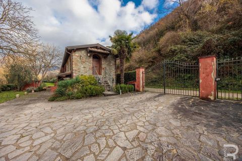 Farm hus i Vernio, Prato, Vernio - € 580.000 | Ref: R06934VERU-1321340 - foto 9