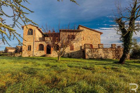 Farm hus i Casole d'Elsa, Siena, Casole d'Elsa - € 1.200.000 | Ref: R06912CARU-1322261 - foto 2