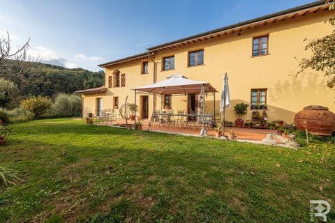 Farm hus i Buggiano, Pistoia, Buggiano - € 1.145.000 | Ref: R06878BURU-1322691 - foto 2