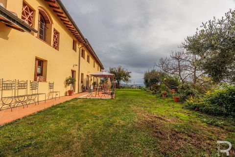 Farm hus i Buggiano, Pistoia, Buggiano - € 1.145.000 | Ref: R06878BURU-1322691 - foto 15