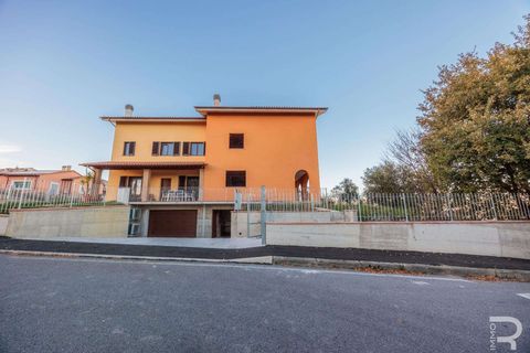 Villa a Sarteano, Siena, Sarteano - € 340.000 | Ref: R06852SADH-1323241 - foto 2