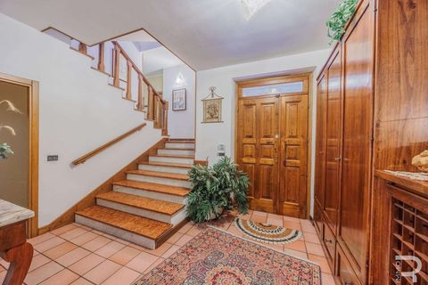 Villa i Bucine, Arezzo, Bucine - € 690.000 | Ref: R06693BUVI-1325809 - foto 16