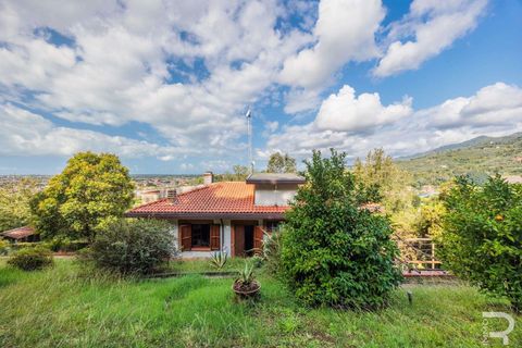 Villa a Camaiore, Lucca, Camaiore - € 980.000 | Ref: R06673CAVI-1325938 - foto 12