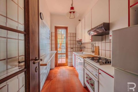 Villa a Camaiore, Lucca, Camaiore - € 980.000 | Ref: R06673CAVI-1325938 - foto 32