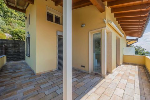 Villa i Cavaion Veronese, Verona, Cavaion Veronese - € 1.800.000 | Ref: R06676CAVI-1326123 - foto 12