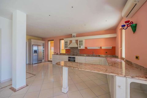 Villa i Cavaion Veronese, Verona, Cavaion Veronese - € 1.800.000 | Ref: R06676CAVI-1326123 - foto 19