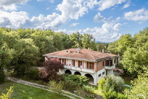 Farm hus i Montevarchi, Arezzo, Montevarchi - € 525.000 | Ref: R06674MOCA-1326259 - foto 1