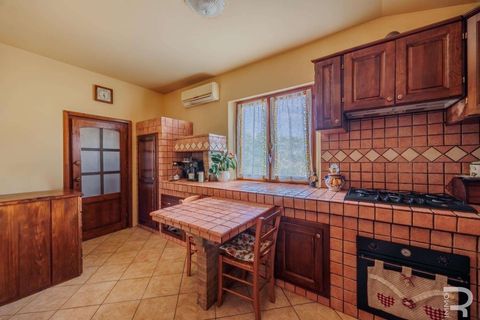 Farm hus i Rosignano Marittimo, Livorno, Rosignano Marittimo - € 640.000 | Ref: R06579ROCA-1326539 - foto 25