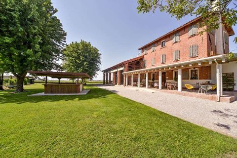 Landejendom i Caorle, Venice, Caorle - € 1.790.000 | Ref: R06519CAGA-1328240 - foto 1