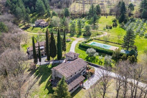 Farm hus i Chiusi della Verna, Arezzo, Chiusi della Verna - € 1.400.000 | Ref: R06254CHAG-1331750 - foto 1