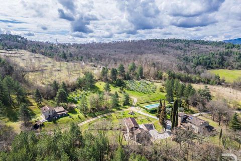 Farm hus i Chiusi della Verna, Arezzo, Chiusi della Verna - € 1.400.000 | Ref: R06254CHAG-1331750 - foto 5