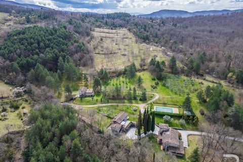 Farm hus i Chiusi della Verna, Arezzo, Chiusi della Verna - € 1.400.000 | Ref: R06254CHAG-1331750 - foto 31