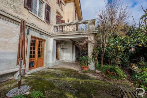 Villa i Carrara, Massa and Carrara, Carrara - € 448.000 | Ref: R06188CAVI-1333303 - foto 4