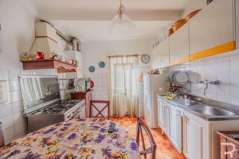 Villa i Carrara, Massa and Carrara, Carrara - € 448.000 | Ref: R06188CAVI-1333303 - foto 20