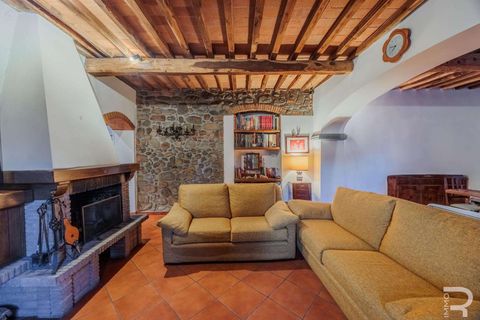Farm hus i Buggiano, Pistoia, Buggiano - € 750.000 | Ref: R06028BURU-1334736 - foto 15