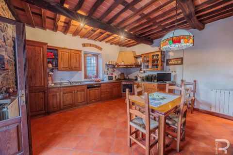 Farm hus i Buggiano, Pistoia, Buggiano - € 750.000 | Ref: R06028BURU-1334736 - foto 16