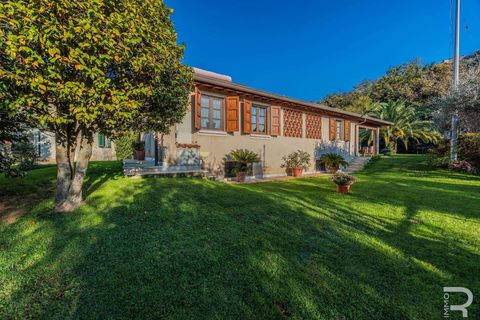 Villa a Camaiore, Lucca, Camaiore - € 1.200.000 | Ref: R0550015CAVI-1334985 - foto 11