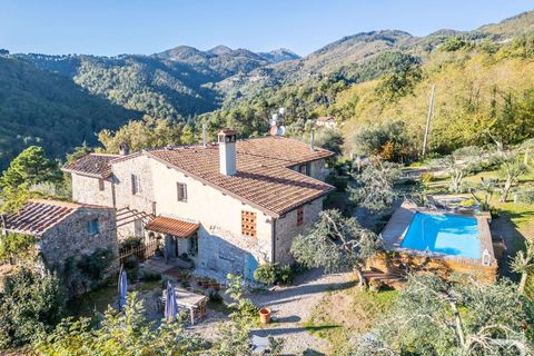 Farm hus i Camaiore, Lucca, Camaiore - € 350.000 | Ref: R0550009CARU-1335179 - foto 1