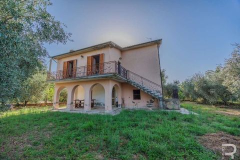 Farm hus i Sorano, Grosseto, Sorano - € 288.000 | Ref: R054810SORU-1336155 - foto 2