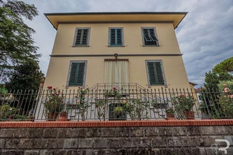 Villa i Lucca, Lucca, Lucca - € 645.000 | Ref: R054765LUVI-1336707 - foto 2