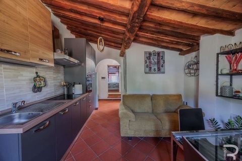 Farm hus i Dicomano, Florence, Dicomano - € 530.000 | Ref: R054759DIRU-1336738 - foto 37