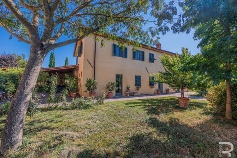 Farm hus i Vicchio, Florence, Vicchio - € 850.000 | Ref: R054728VIRU-1336969 - foto 5