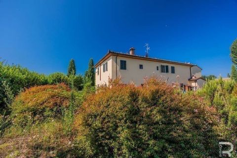 Farm hus i Vicchio, Florence, Vicchio - € 850.000 | Ref: R054728VIRU-1336969 - foto 13