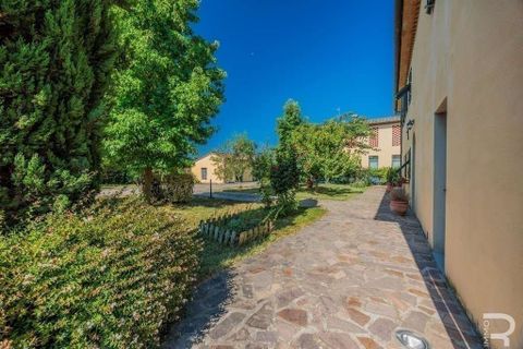 Farm hus i Vicchio, Florence, Vicchio - € 850.000 | Ref: R054728VIRU-1336969 - foto 16