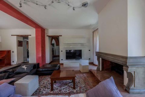 Farm hus i Vicchio, Florence, Vicchio - € 850.000 | Ref: R054728VIRU-1336969 - foto 25