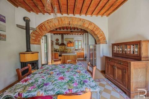 Farm hus i Vicchio, Florence, Vicchio - € 850.000 | Ref: R054728VIRU-1336969 - foto 27
