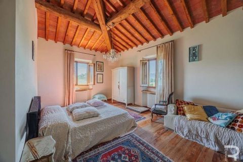 Farm hus i Vicchio, Florence, Vicchio - € 850.000 | Ref: R054728VIRU-1336969 - foto 34