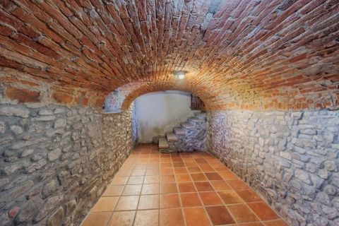 Farm hus i Vicchio, Florence, Vicchio - € 850.000 | Ref: R054728VIRU-1336969 - foto 36