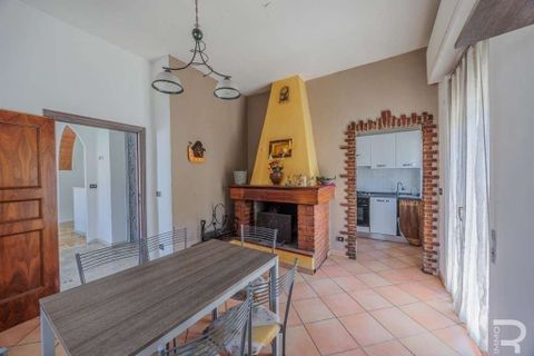 Villa i Bucine, Arezzo, Bucine - € 250.000 | Ref: R05462BUVI-1337298 - foto 10