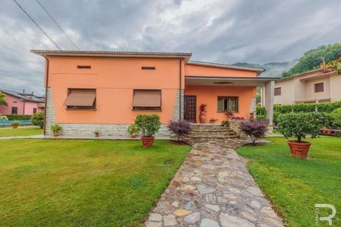 Villa i Gallicano, Lucca, Gallicano - € 780.000 | Ref: R05428GAVI-1337922 - foto 1
