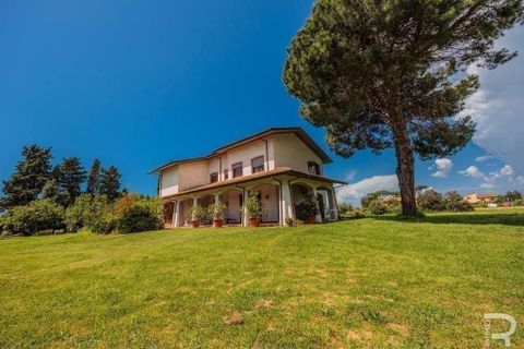 Villa i Viareggio, Lucca, Viareggio - € 880.000 | Ref: R05279VIVI-1338605 - foto 1