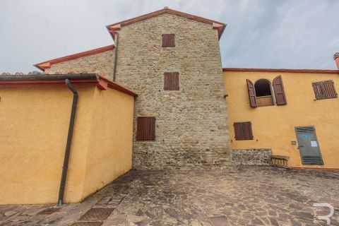 Farm hus i Carmignano, Prato, Carmignano - € 900.000 | Ref: R05360CARU-1338664 - foto 13