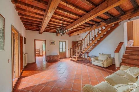 Farm hus i Carmignano, Prato, Carmignano - € 900.000 | Ref: R05360CARU-1338664 - foto 19