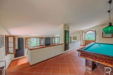 Farm hus i Carmignano, Prato, Carmignano - € 900.000 | Ref: R05360CARU-1338664 - foto 24