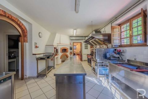 Farm hus i Camaiore, Lucca, Camaiore - € 1.200.000 | Ref: R05271RUCA-1339323 - foto 24