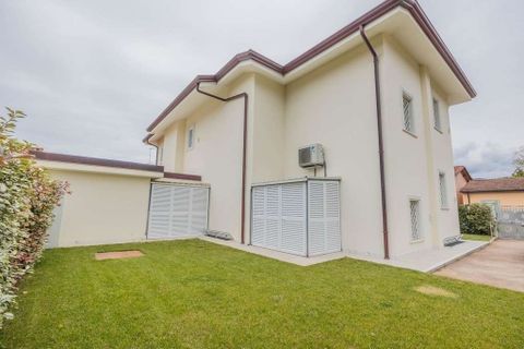 Villa i Pietrasanta, Lucca, Pietrasanta - € 1.400.000 | Ref: R05307PIVI-1339466 - foto 2
