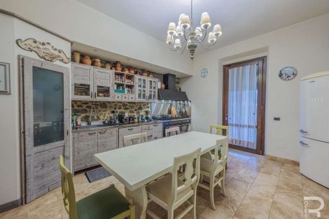 Villa a Vicchio, Florence, Vicchio - € 498.000 | Ref: R05212VIBI-1340085 - foto 4