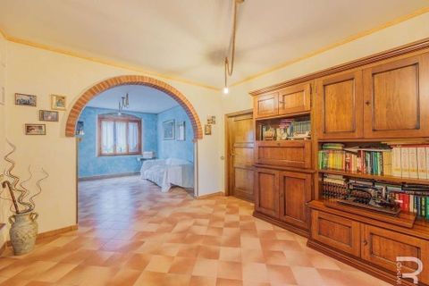 Farm hus i Fucecchio, Florence, Fucecchio - € 550.000 | Ref: R05145FURU-1340624 - foto 10