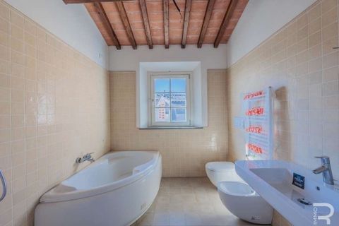 Villa a Pontedera, Pisa, Pontedera - € 490.000 | Ref: R05114POVI-1340919 - foto 8