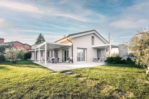 Villa i Sommacampagna, Verona, Sommacampagna - € 1.250.000 | Ref: R05124VISO-1340941 - foto 1