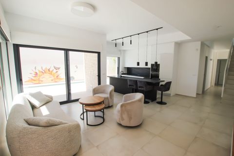 Villa a Finestrat, Alicante, Finestrat - € 749.000 | Ref: A000586 - foto 2