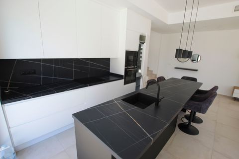 Villa a Finestrat, Alicante, Finestrat - € 749.000 | Ref: A000586 - foto 10