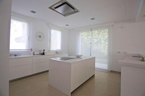 Villa a Guadalmina, Malaga, Guadalmina - € 2.050.000 | Ref: R5397469 - foto 7